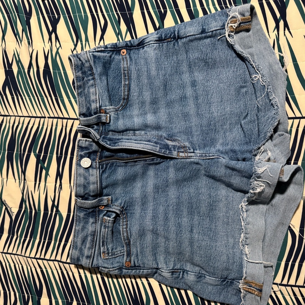 AE Shorts - Stretch Mom Short